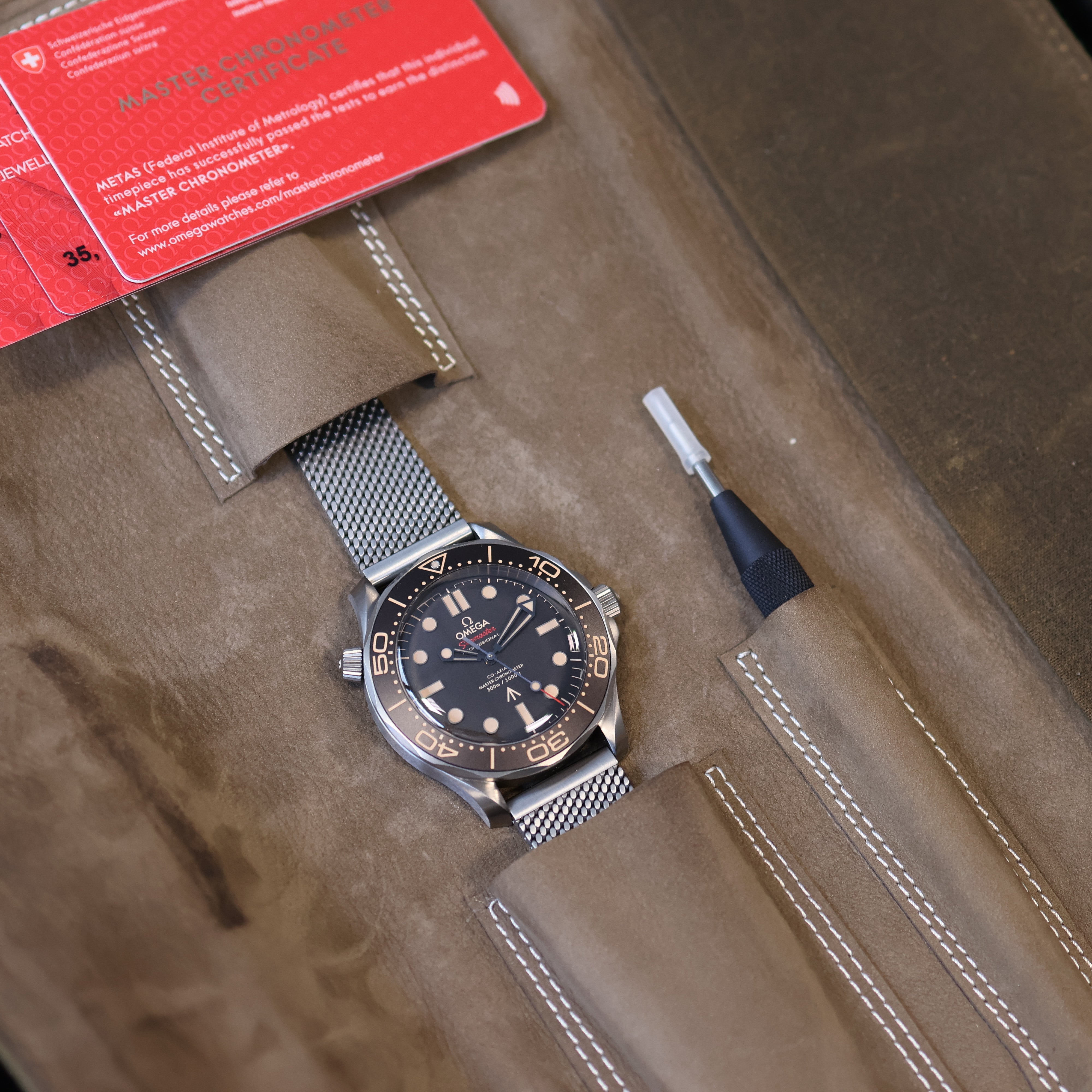 Omega Seamaster Diver 300M 007 210.90.42.20.01.001