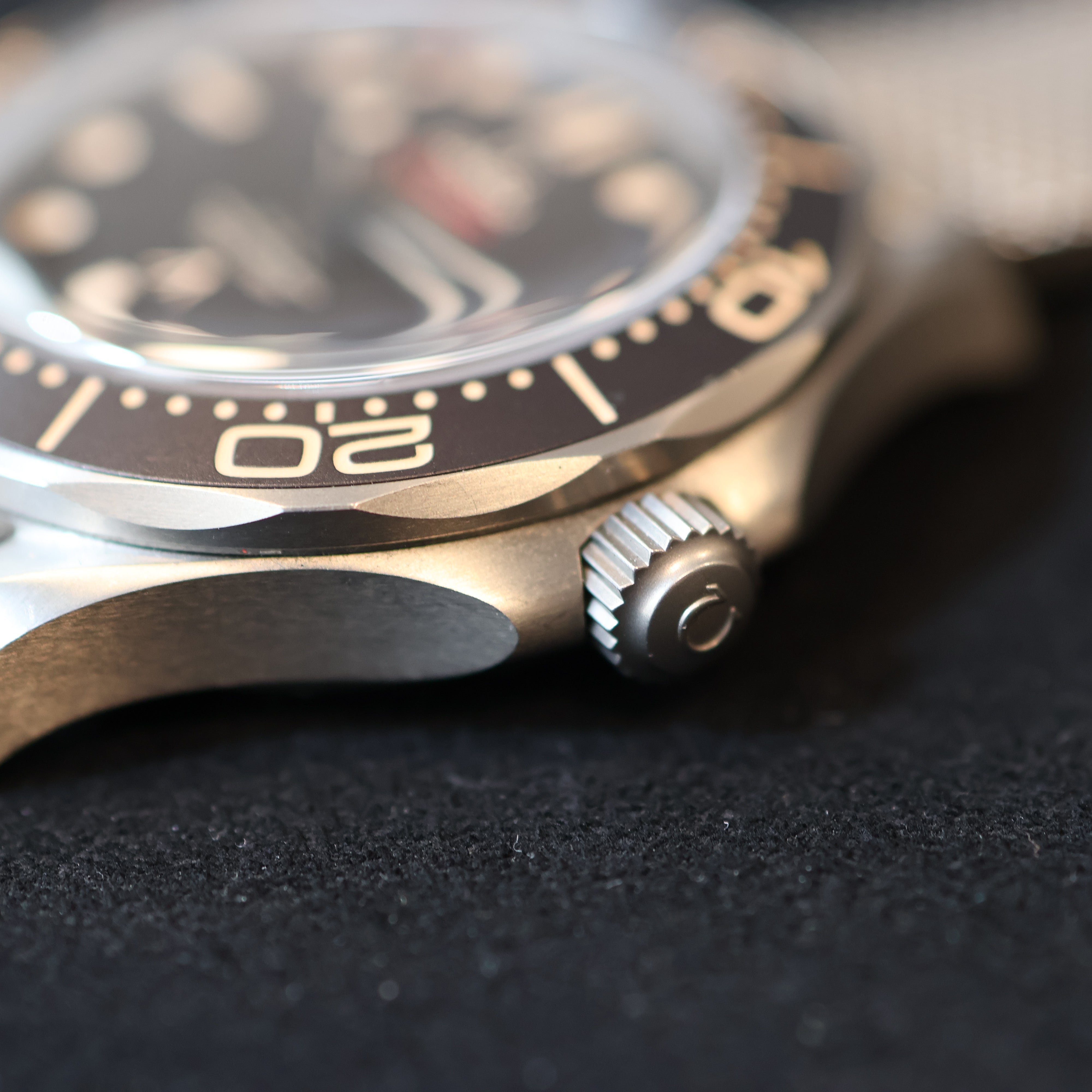 Omega Seamaster Diver 300M 007 210.90.42.20.01.001