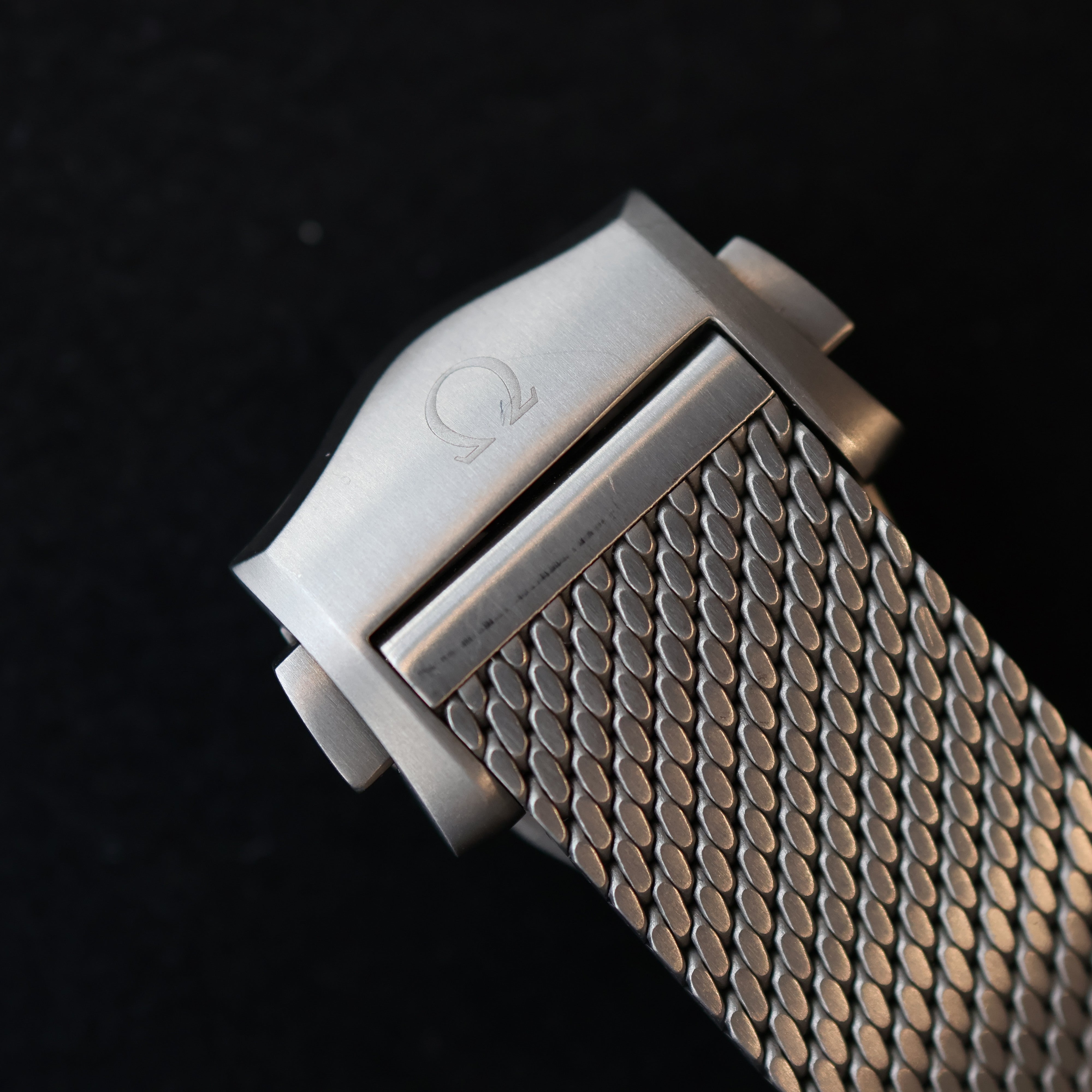 Omega Seamaster Diver 300M 007 210.90.42.20.01.001