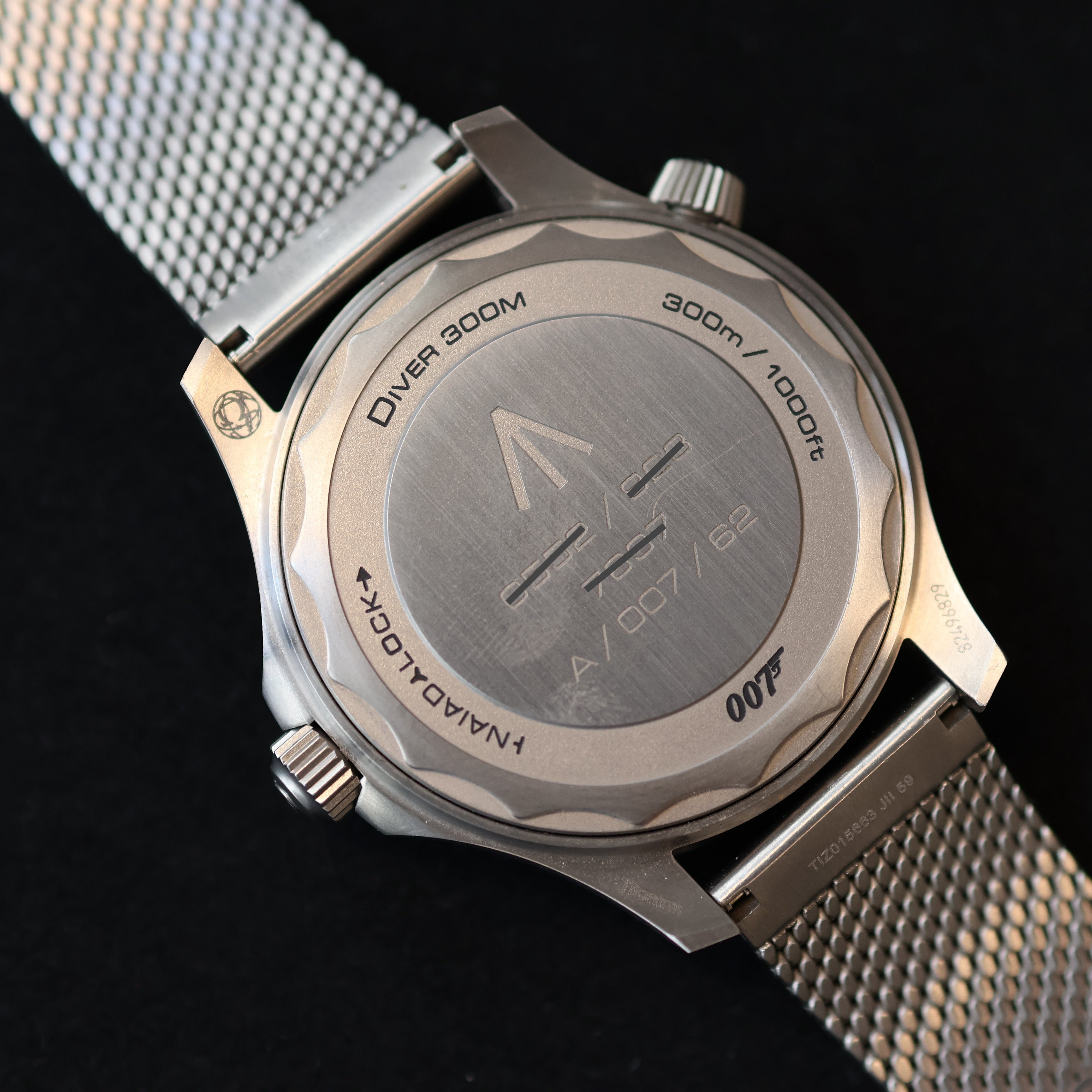 Omega Seamaster Diver 300M 007 210.90.42.20.01.001