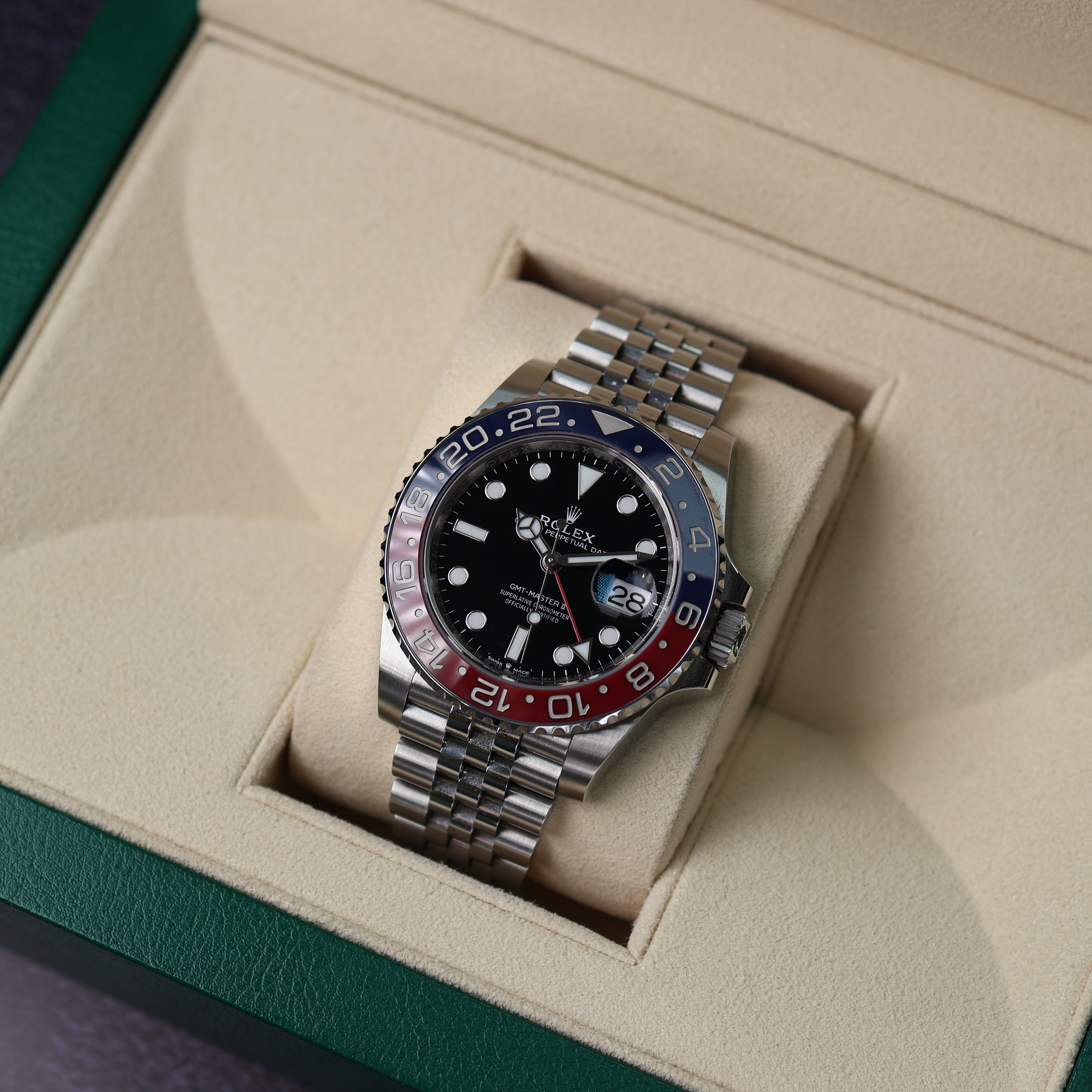 Rolex GMT-Master II Pepsi Jubilée 126710BLRO