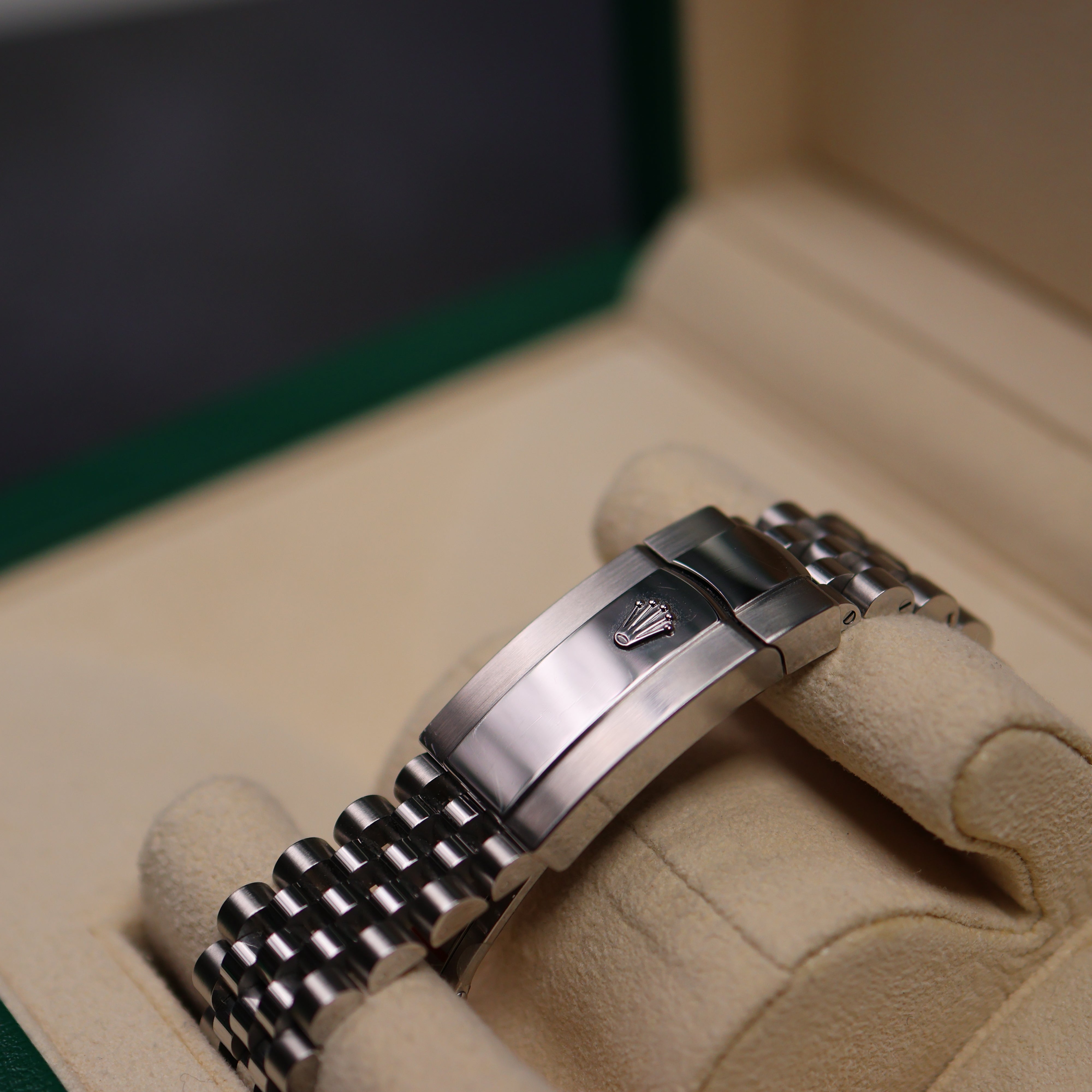 Rolex Datejust Black Dial Jubilée 126334