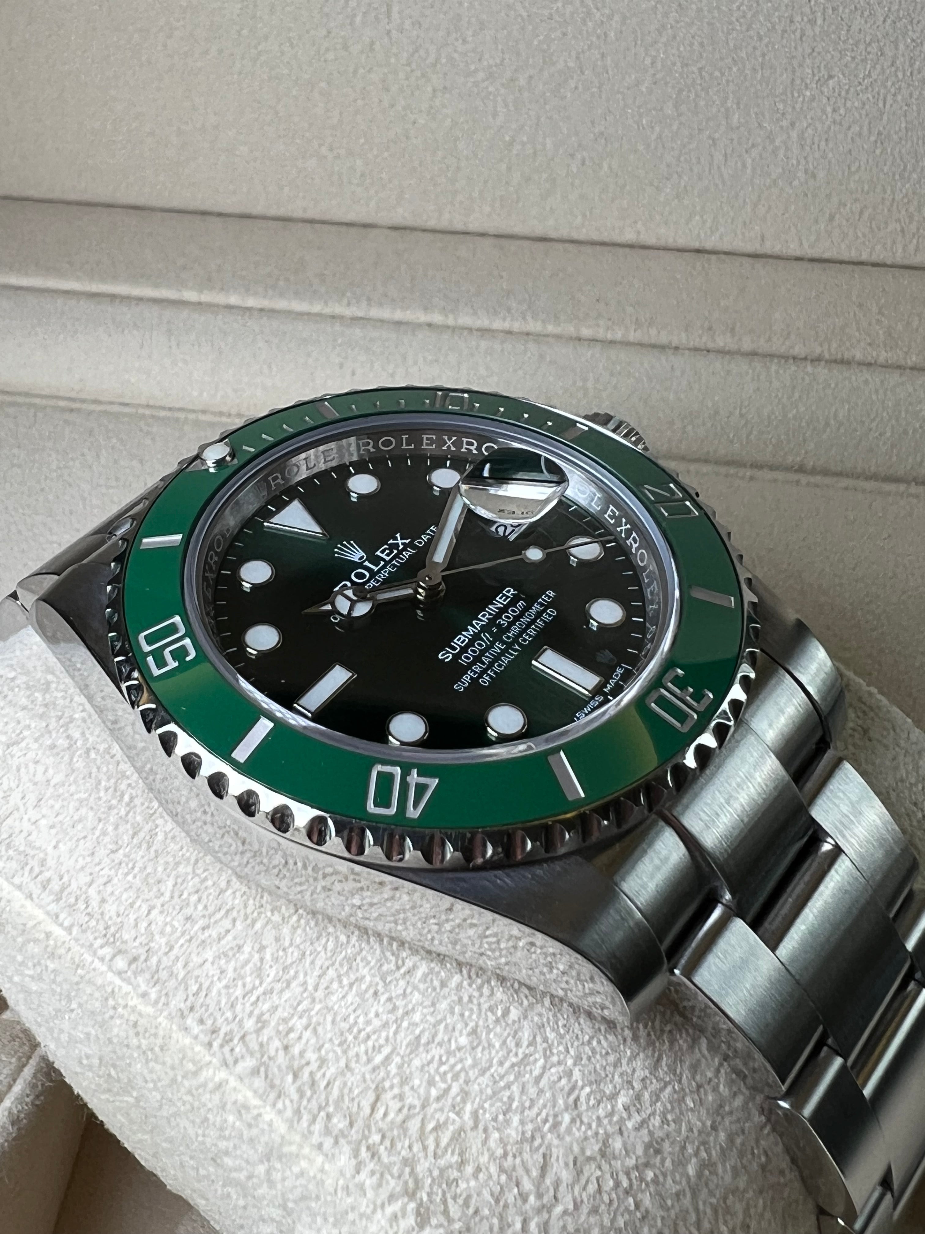 Rolex Submariner Date Hulk 116610LV