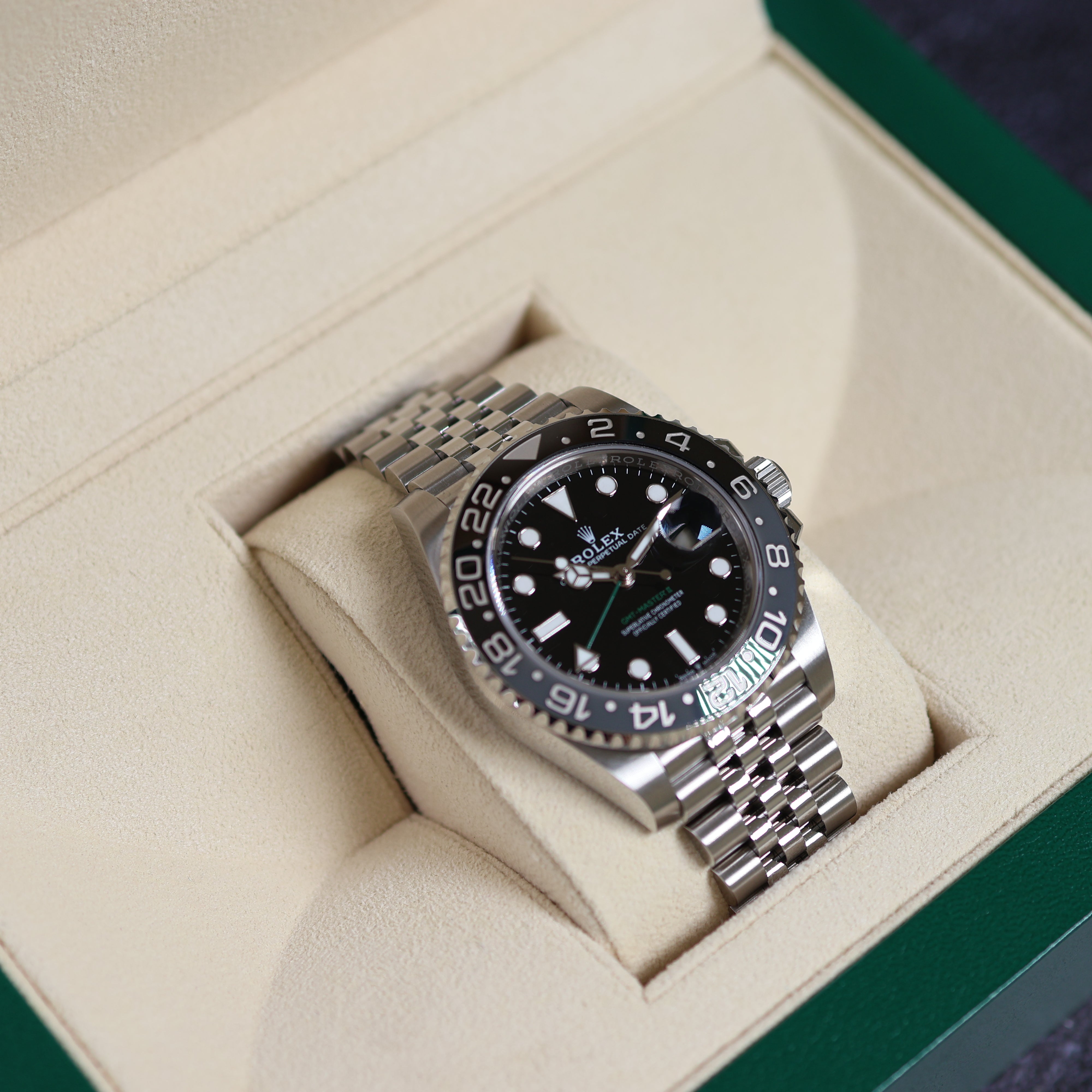 Rolex GMT-Master II Bruce Wayne Jubilée 126710GRNR