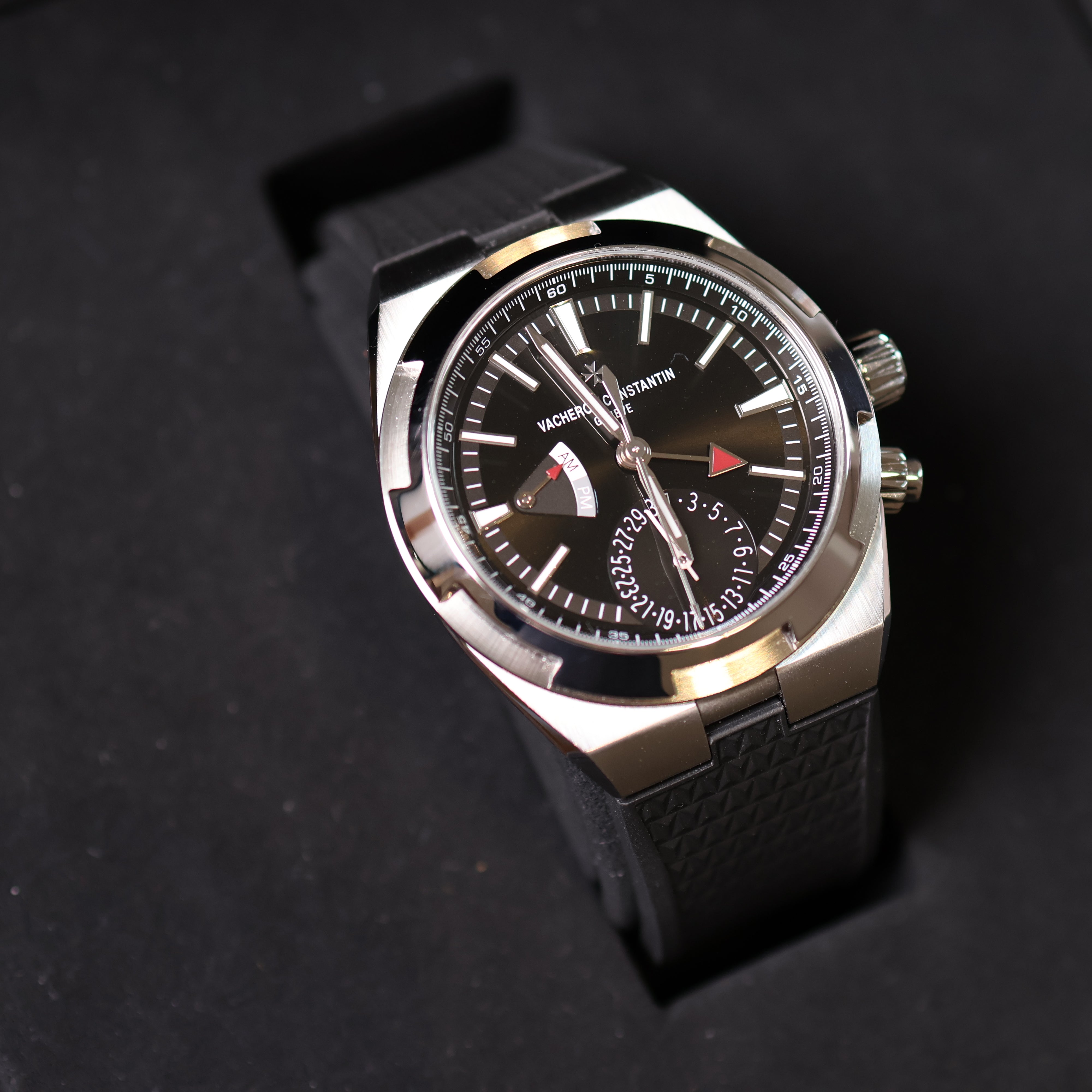 Vacheron Constantin Overseas Dual Time 7900V