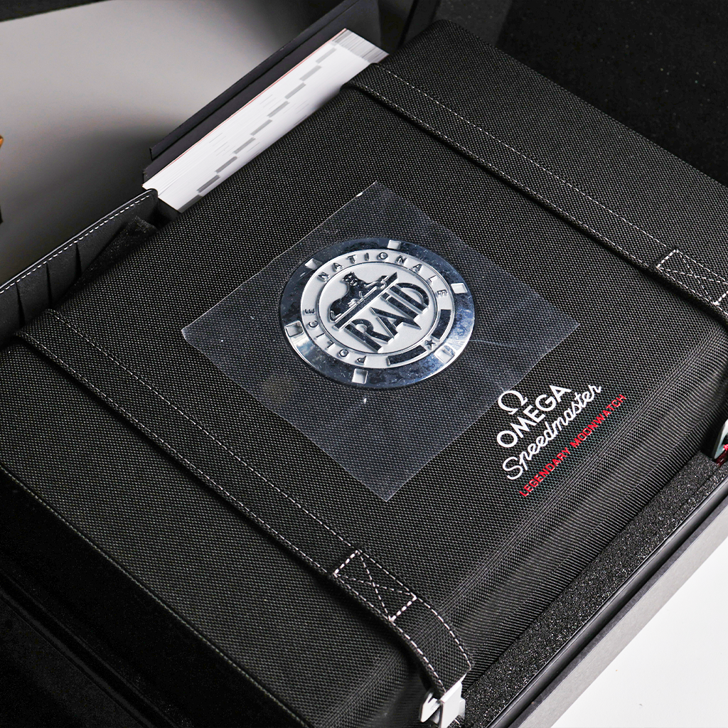 Omega Speedmaster Moonwatch Raid Edition 311.30.423.001.007