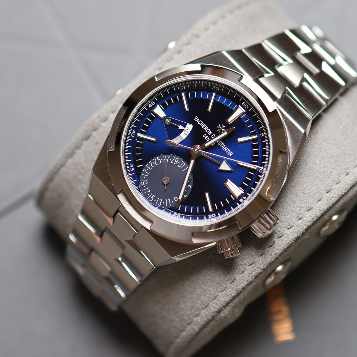 Vacheron Constantin Overseas Dual Time 7920V