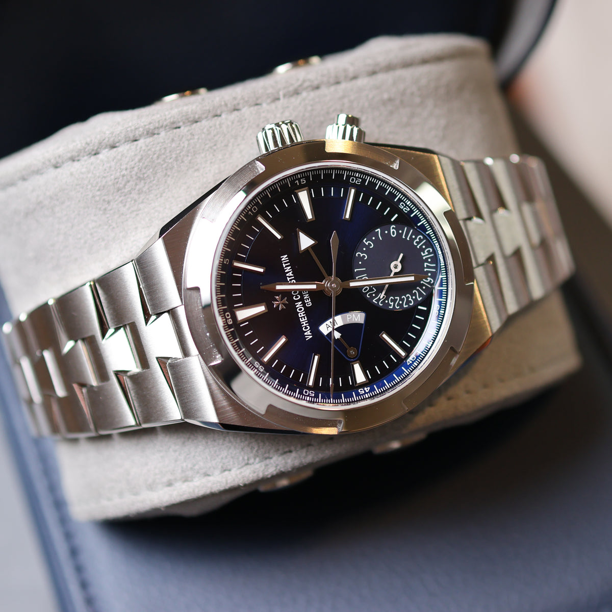 Vacheron Constantin Overseas Dual Time 7920V