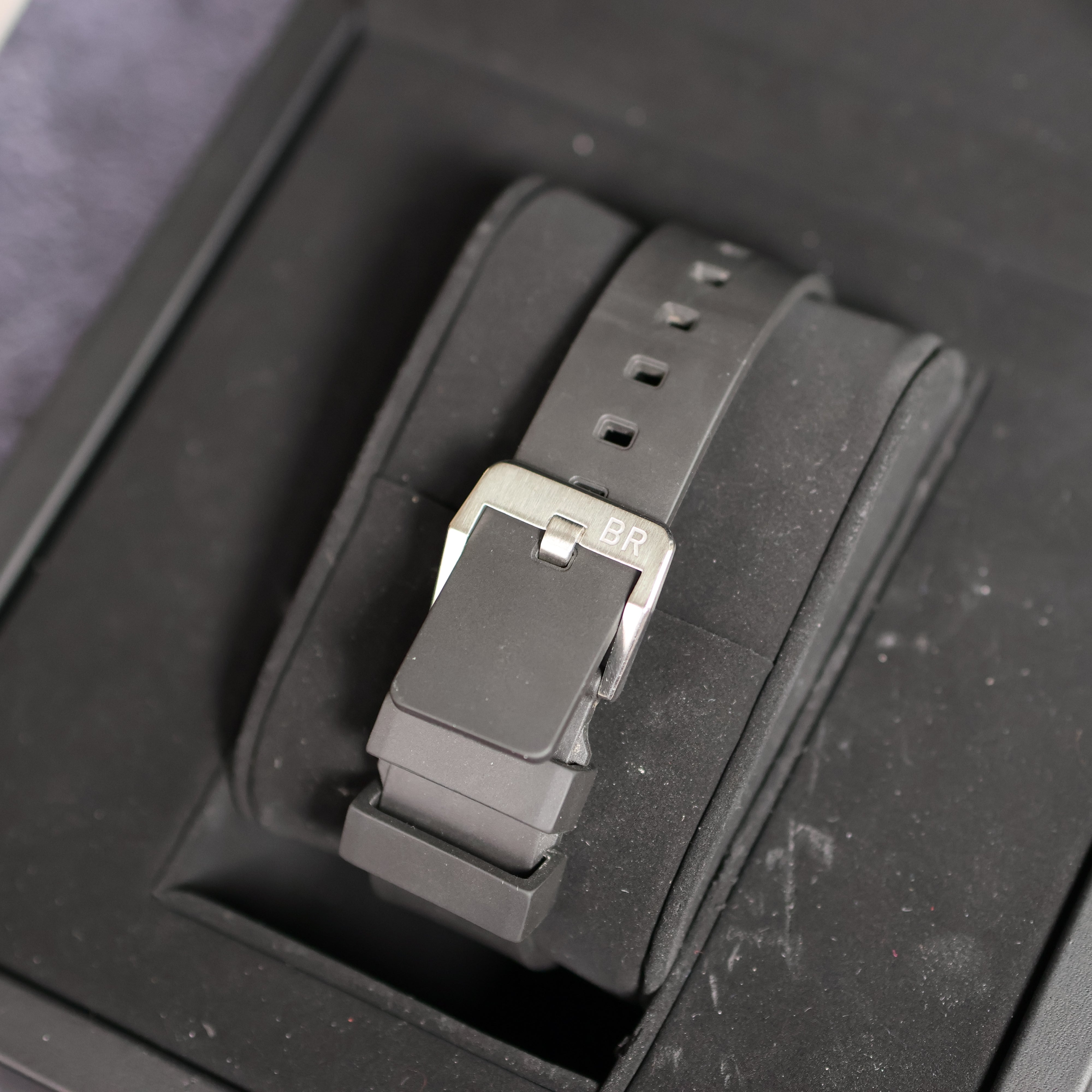 Bell &amp; Ross Br S Officer Silver Dial BRS92-SI-ST/SCR