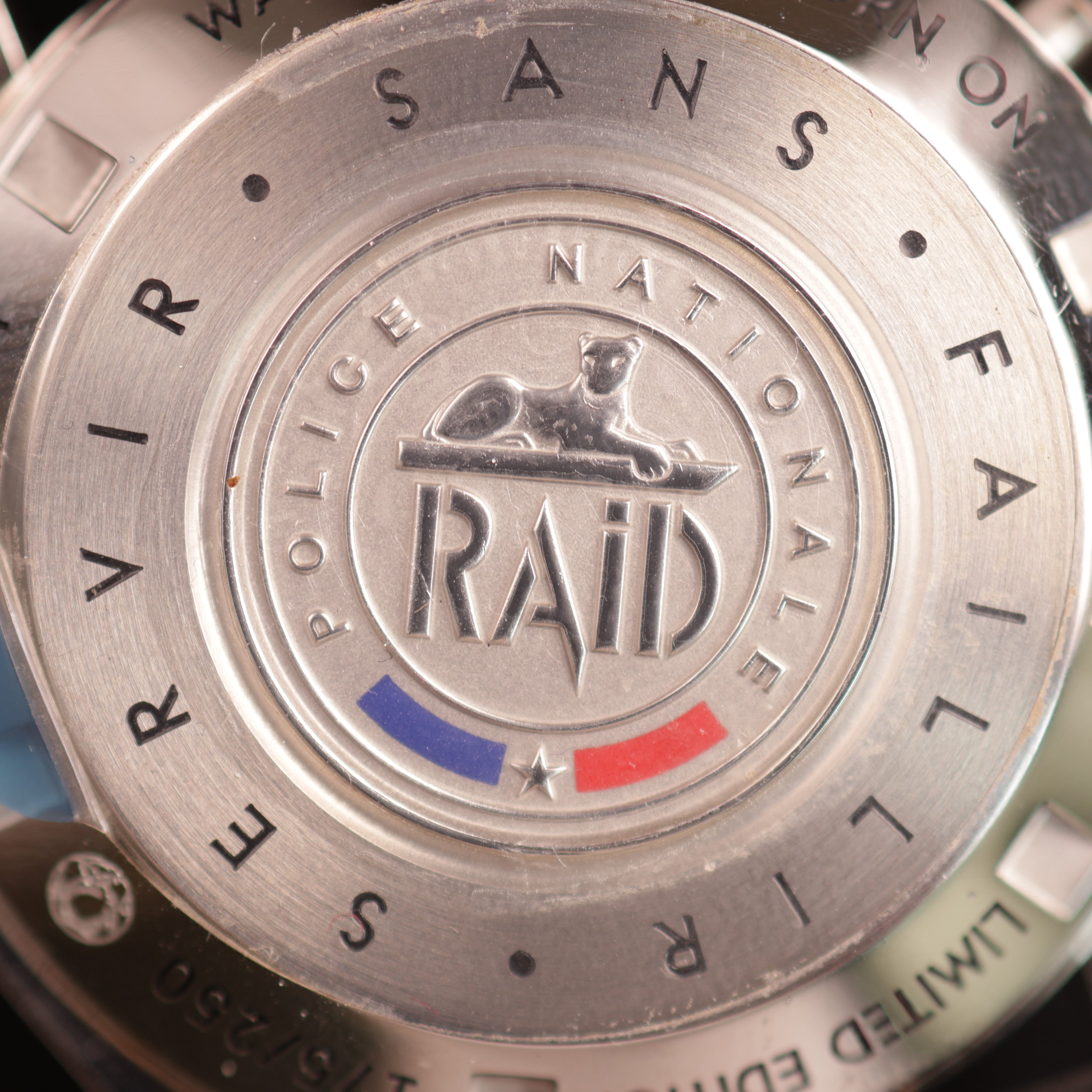 Omega Speedmaster Moonwatch Raid Edition 311.30.423.001.007